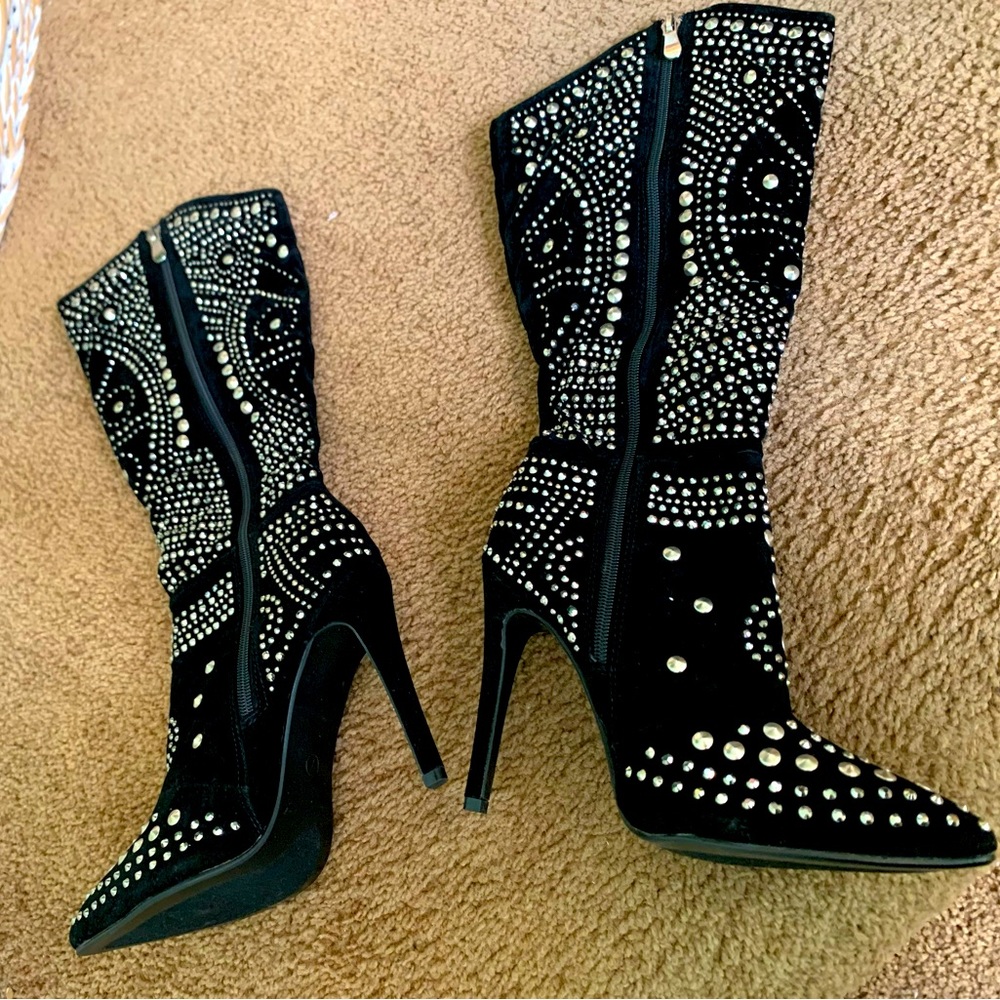 Black embellished boots